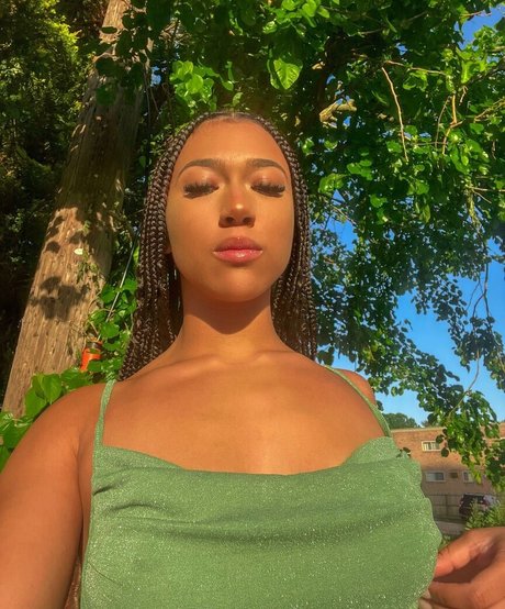 Heaven Collins onlyfans leak sex