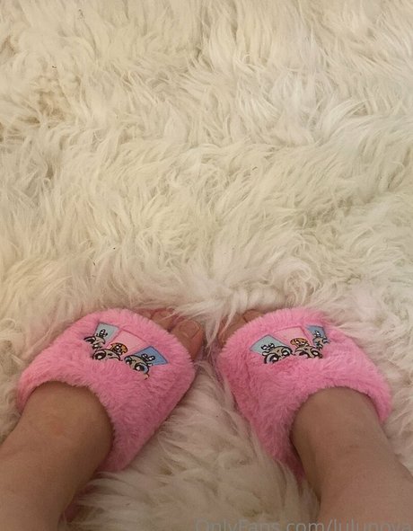 lulunova onlyfans boobs