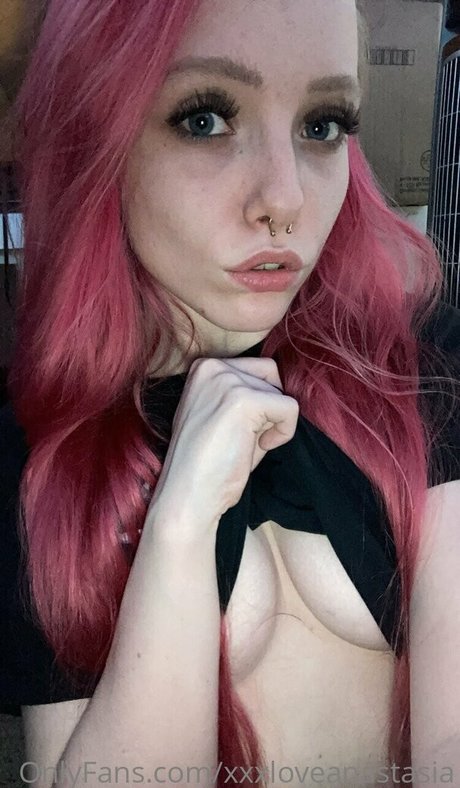 xxxloveanastasia onlyfans model