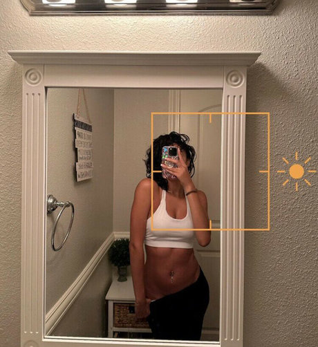 Roseebby 20 onlyfans leaks