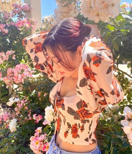 Canahry onlyfans star