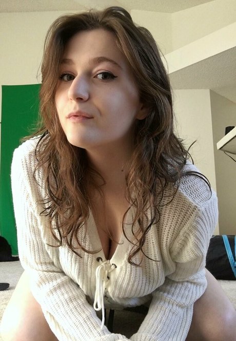 ashleejune onlyfans posts