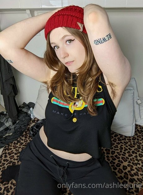 ashleejune ass onlyfans