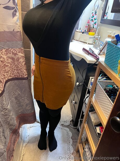 Moxiepowers onlyfans photo