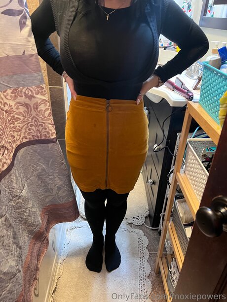 Moxiepowers onlyfans pics