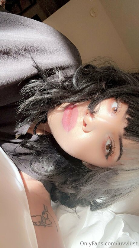 Januarymarii naked leaked onlyfans