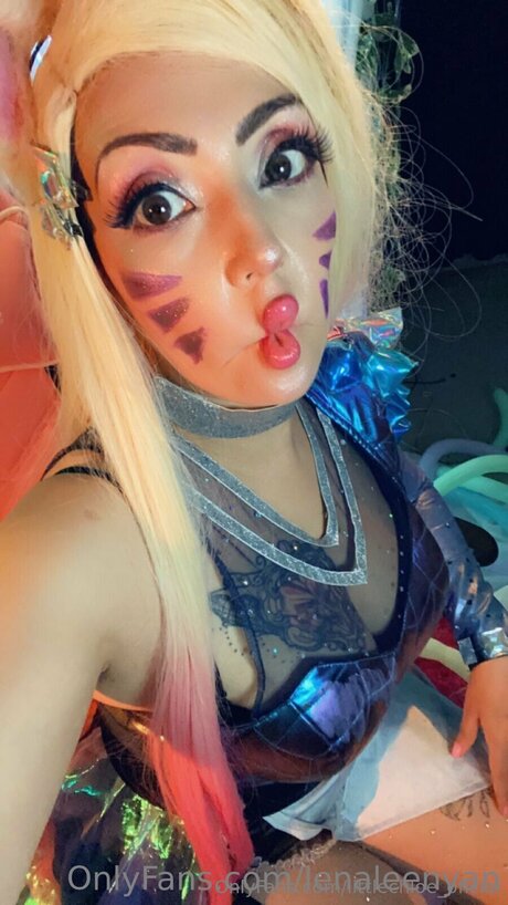 Littlechloe Oficial leaked only fans