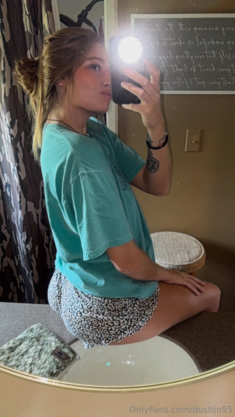 Dustijo95 tits onlyfans