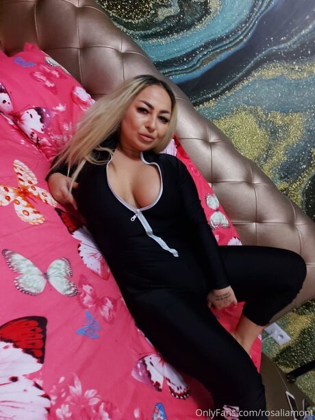 Rosaliamont onlyfans page