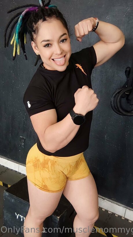 Queenmuscleavery leaked only fans