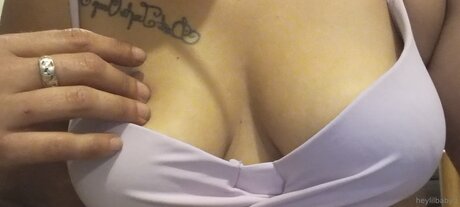 Heylilbaby onlyfans pic