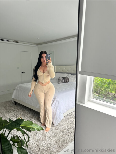 Nikkiskies onlyfans lean
