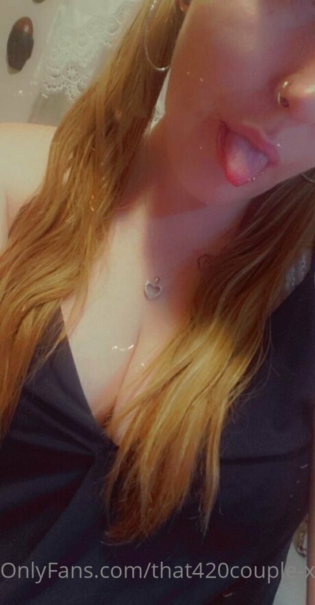 The420couple Xo onlyfans nide