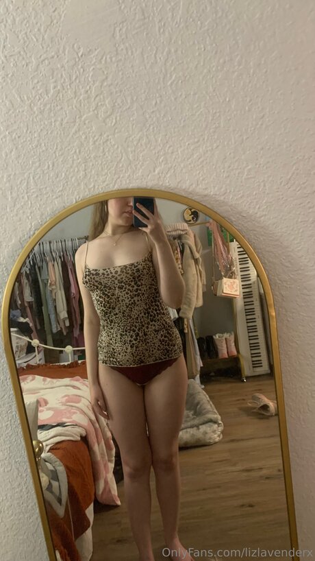 Lizlavenderx only fans leaks porn