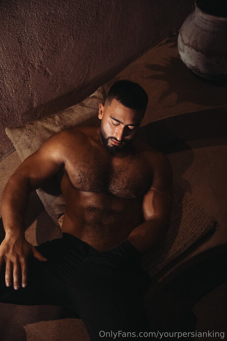 Yourpersianking onlyfans content