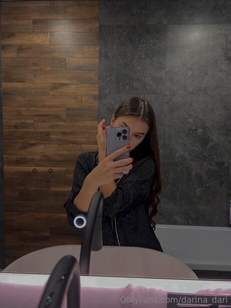 Darina Dari onlyfans naked leak