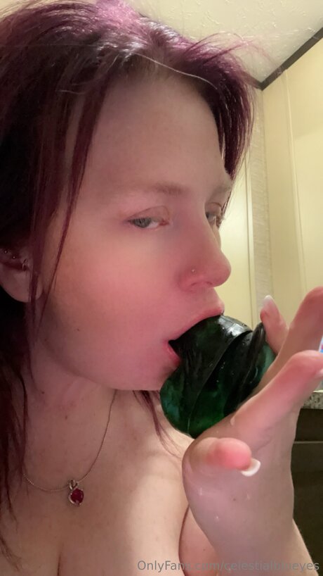 Blueyedkitten77 naked only fans