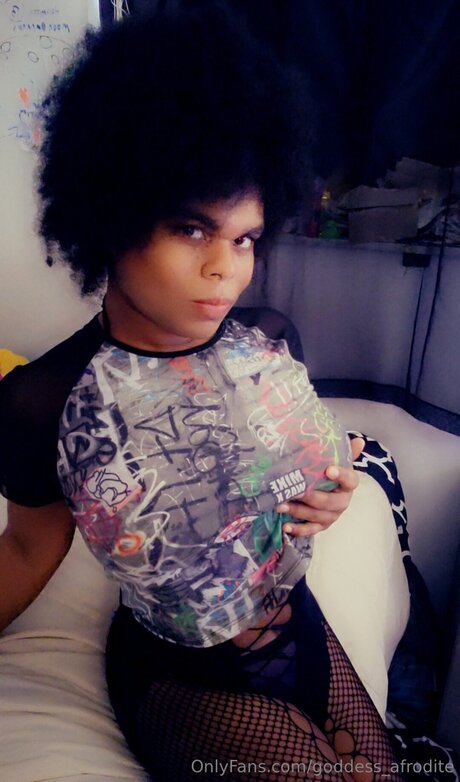 Goddess Afrodite naked onlyfans