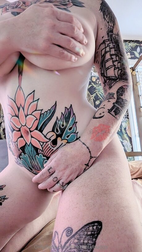 Thebettynuggs onlyfans naked