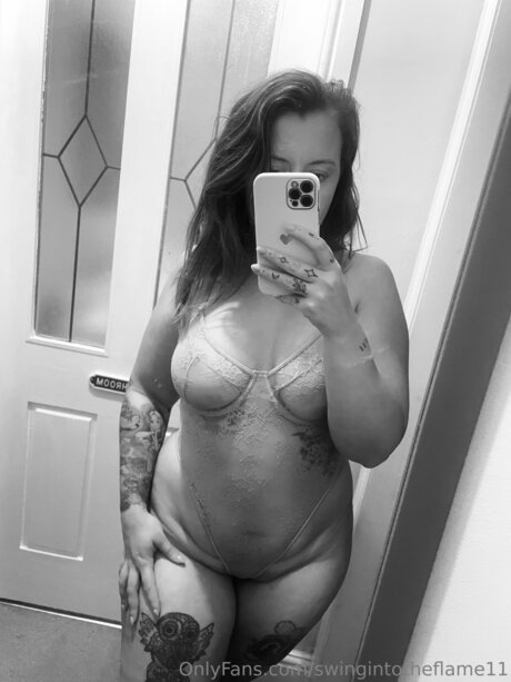 Swingintotheflame11 onlyfans leak new