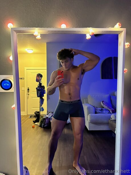 Ethanxrhett nude leak onlyfans