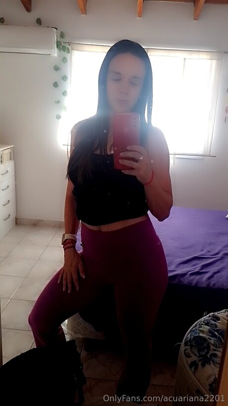 Acuariana2201 onlyfans leak new