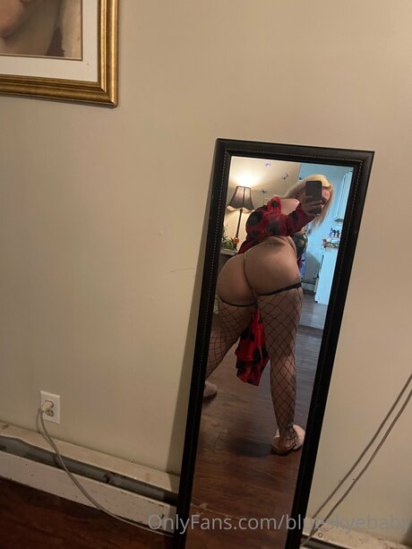 Blueskyebaby nude onlyfans pics