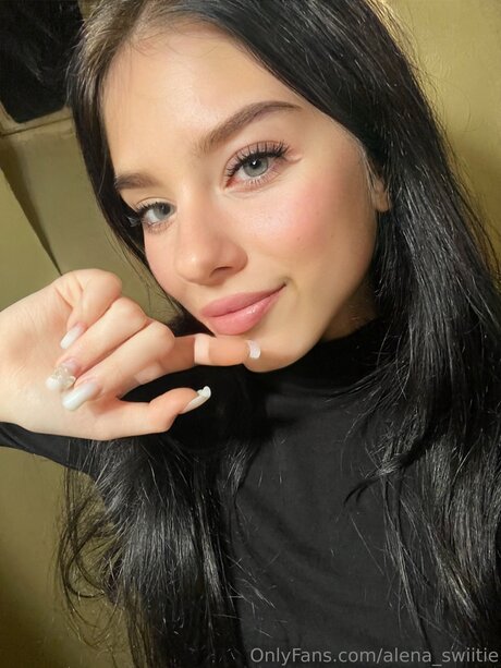 Alena Swiitie onlyfans leak