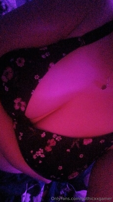 Gothicxxgamer onlyfans photo