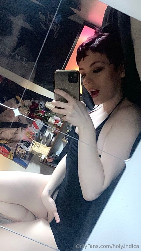 Holy Indica onlyfans naked