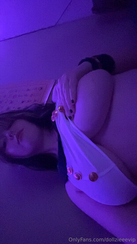 Dollzieeevip leaked nude onlyfans