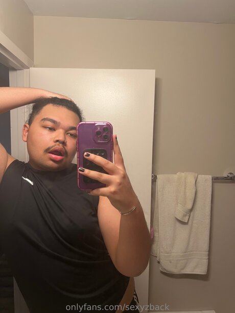 Sexyzback onlyfans model