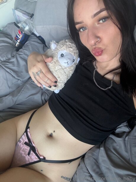 Avie Baby only fans leak nude