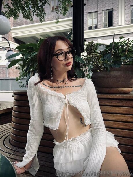 Ameliablonde onlyfans model images