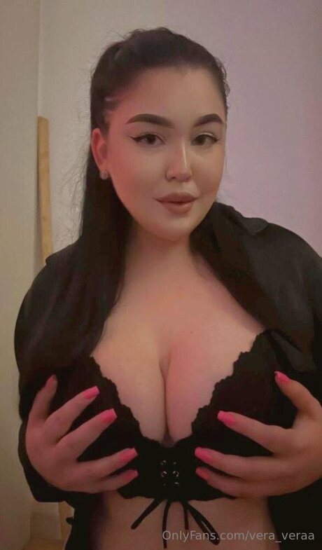 Vera Veraa tits onlyfans