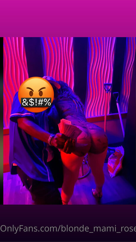 Blonde Mami Rose leaked onlyfans nude