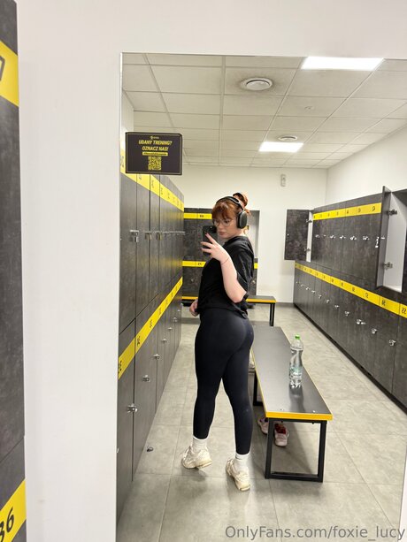 Foxie Lucy onlyfans nude leaks