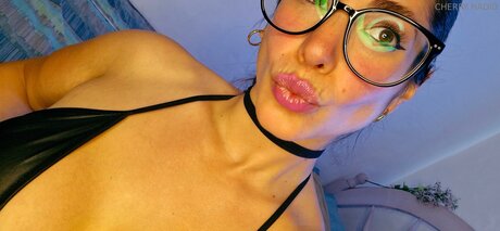 Cherry Hadid feet onlyfans