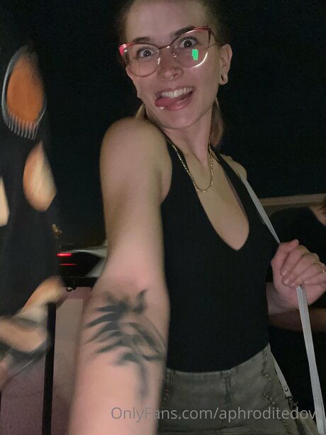 Aphroditedove onlyfans pics