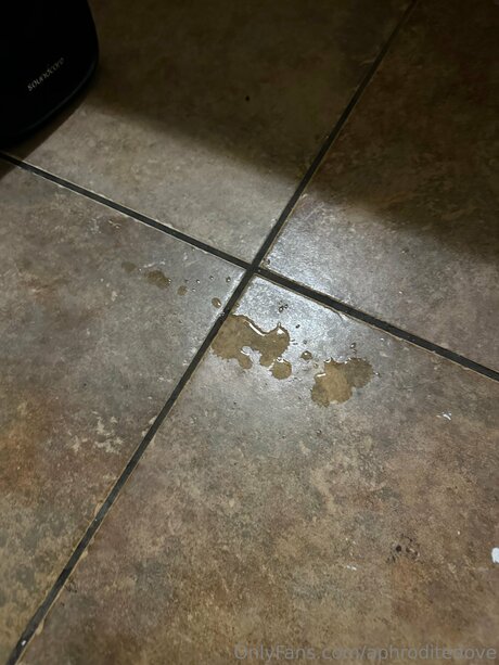 Aphroditedove onlyfans free content