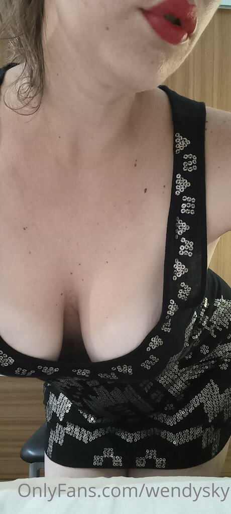Wendysky new onlyfans