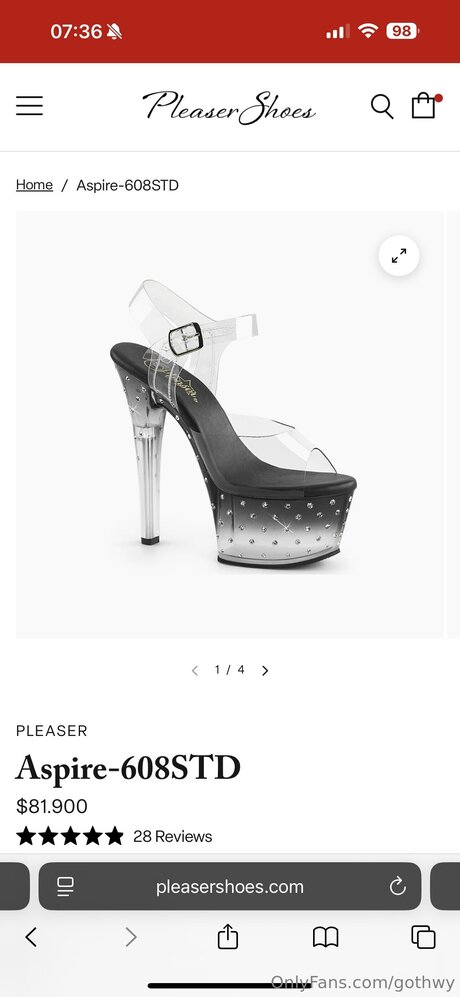 Gothwy onlyfans striptease