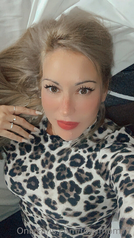Foxymom77 leaked onlyfans sextape