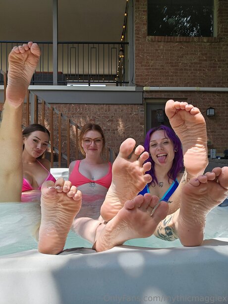 Mythicmaggiex onlyfans gratis