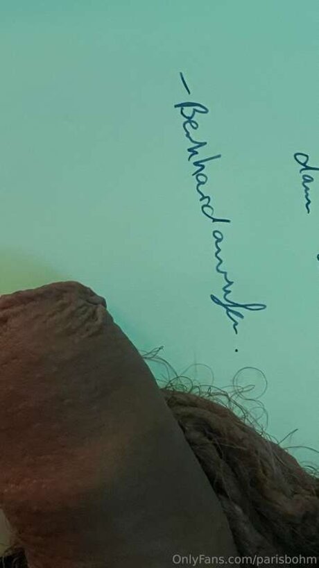 Parisbohm strip onlyfans