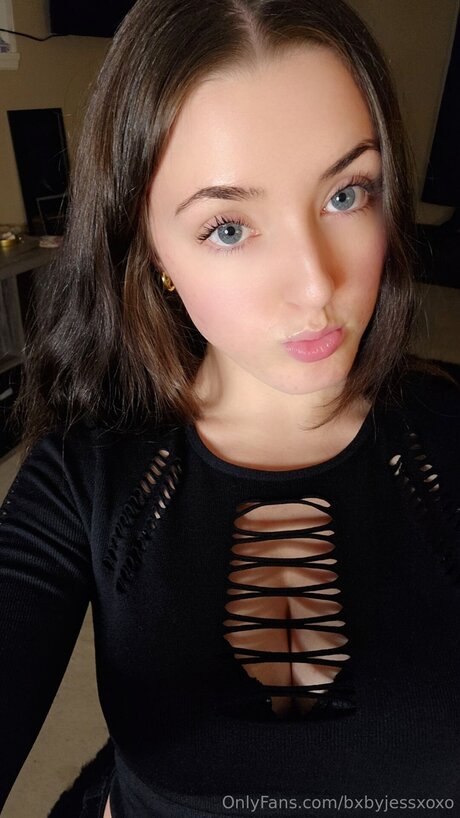 Bxbyjessxoxo onlyfans model