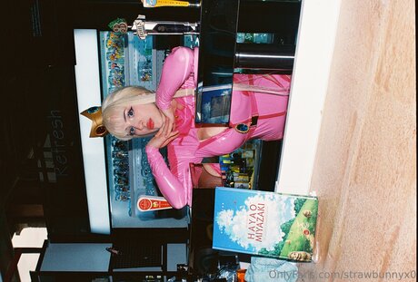 Strawbunnyx0 onlyfans leaked dirtyship