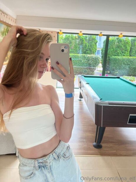 Arya Lune Profile pic