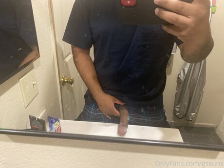 Dnt7trip onlyfans model