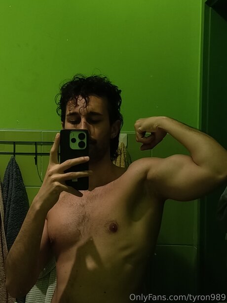 Tyron989 only fans leaks